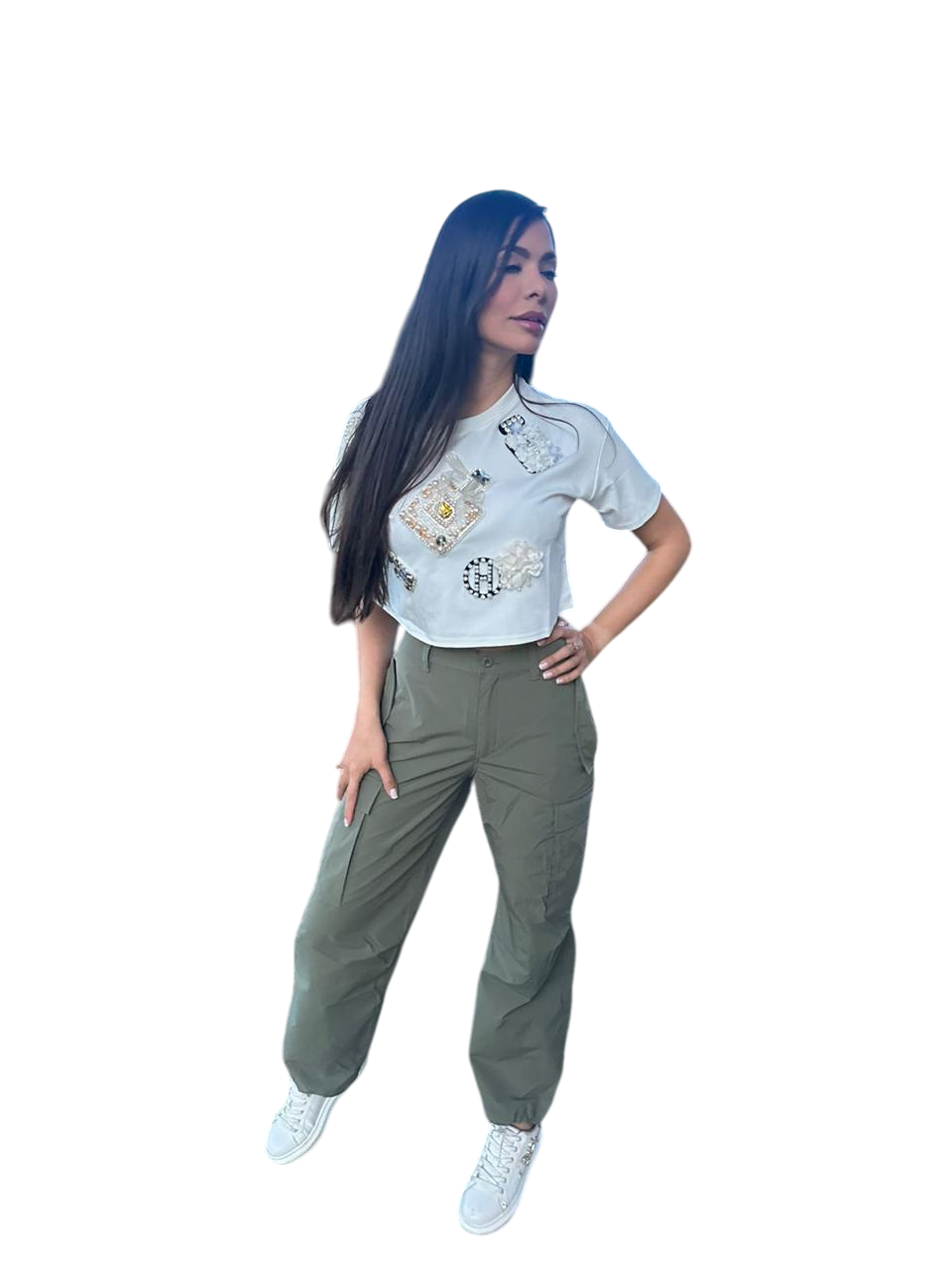 CAMISETA BLANCA CON APLIQUES